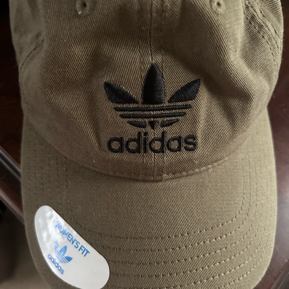 Green hat